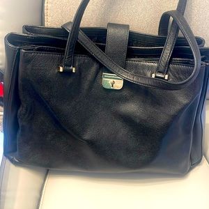 Kate Spade black tote pocketbook- good condition